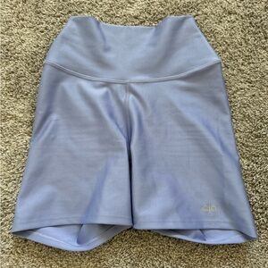 alo yoga biker shorts 5”